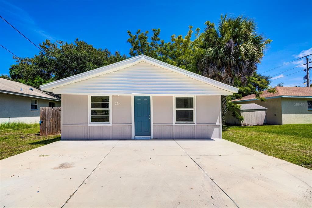 215 22ND STREET W PALMETTO, FL 34221