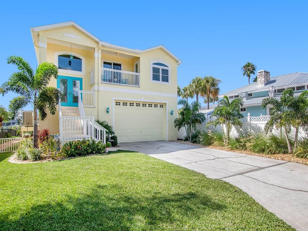 6025 BAREFOOT COURT NEW PORT RICHEY, FL 34652