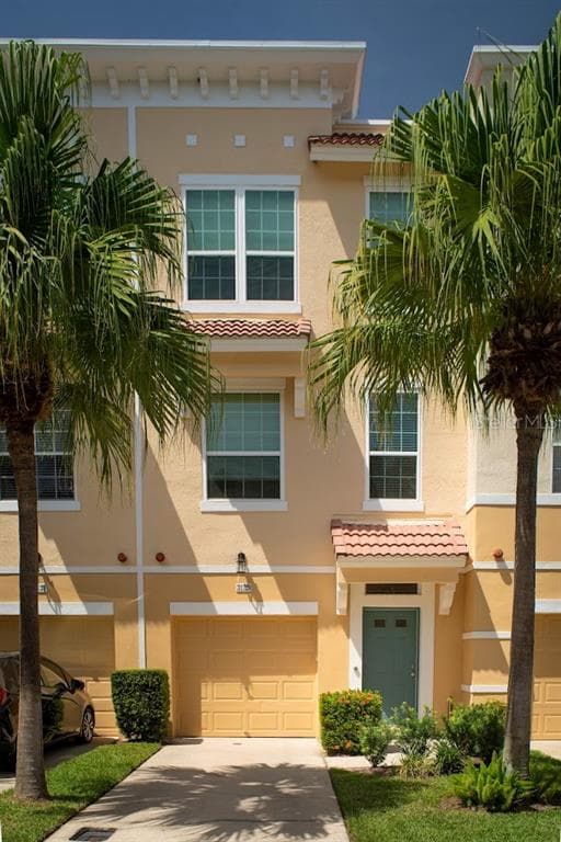 3129 BAYSHORE OAKS DRIVE TAMPA, FL 33611