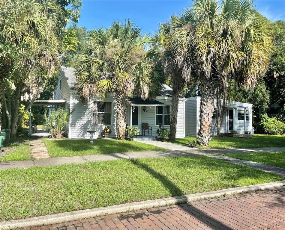 309 PINEAPPLE STREET TARPON SPRINGS, FL 34689
