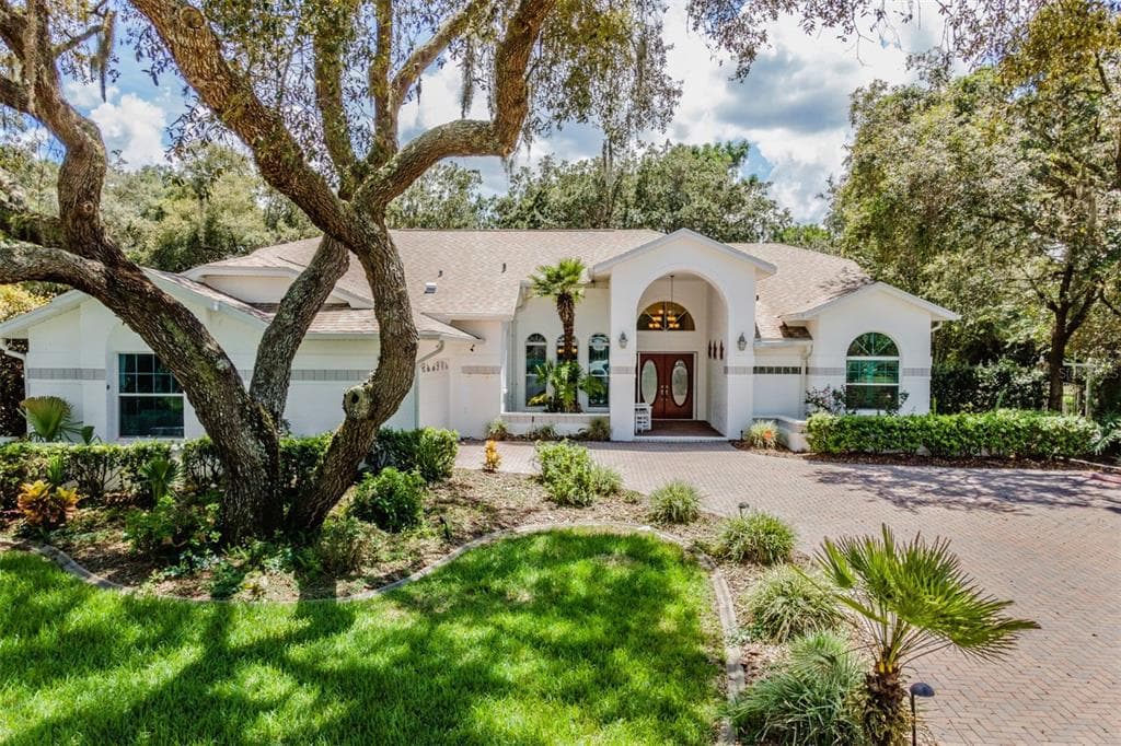 18020 LONGLEAF COURT HUDSON, FL 34667