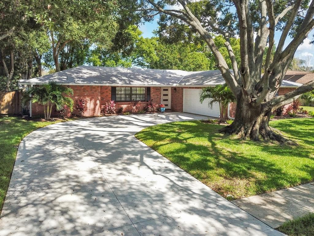 1936 ARGILE DRIVE DUNEDIN, FL 34698