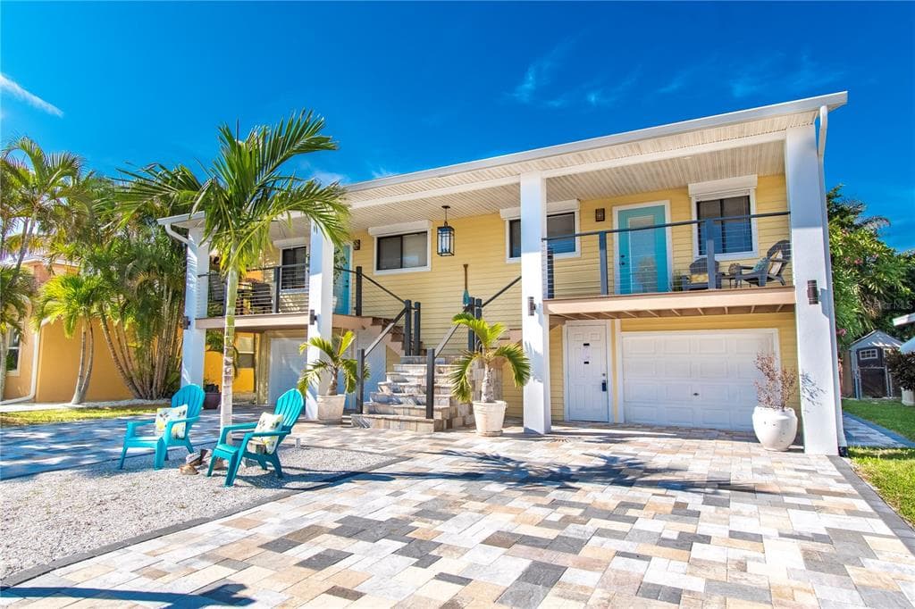118 175TH TERRACE DRIVE E REDINGTON SHORES, FL 33708