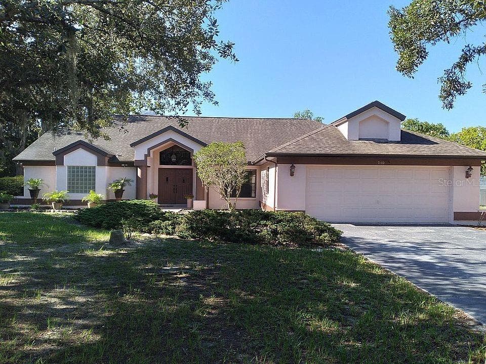 9140 STAR TRAIL NEW PORT RICHEY, FL 34654