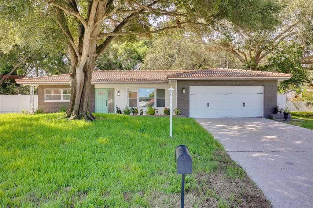 2197 INDIGO DRIVE CLEARWATER, FL 33763