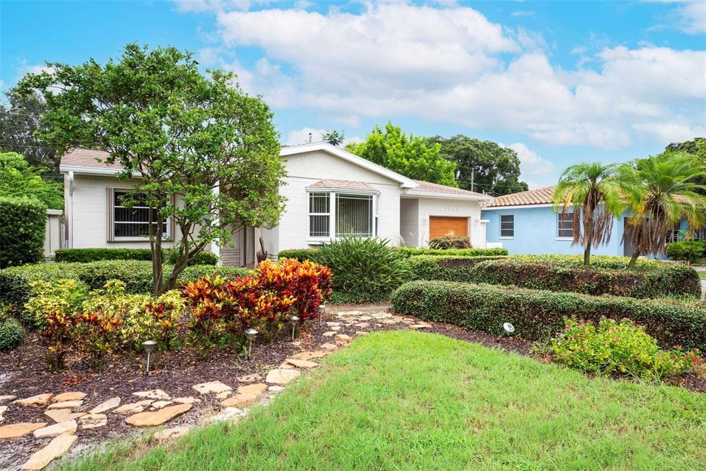 5945 4TH AVENUE N ST PETERSBURG, FL 33710