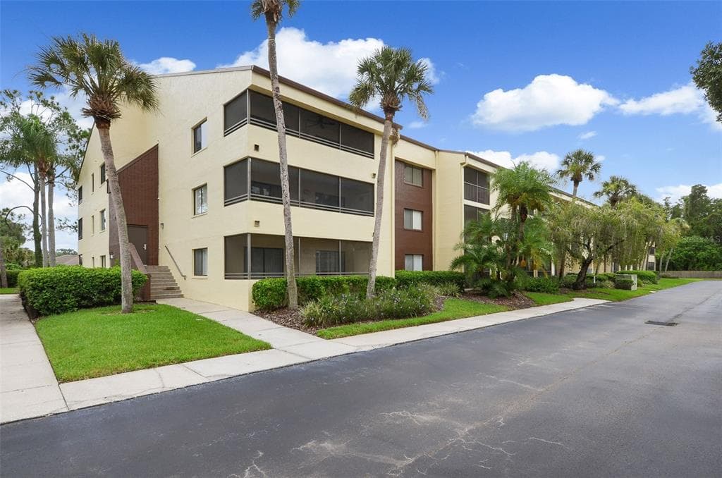 13602 S VILLAGE DRIVE TAMPA, FL 33618