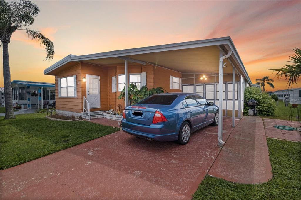 2033 WAILUA DRIVE HOLIDAY, FL 34691