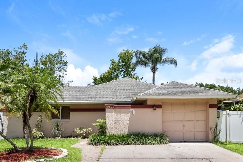 5944 BIRCHWOOD DRIVE TAMPA, FL 33625