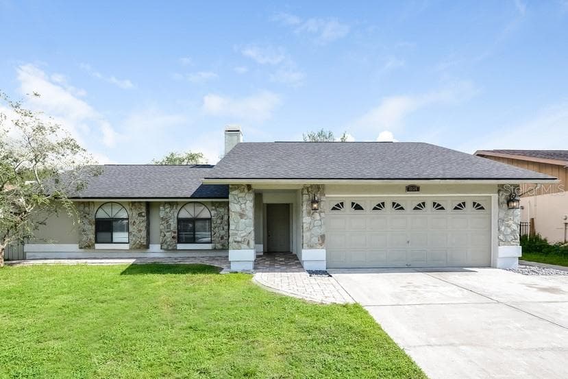1124 BLUFIELD AVENUE BRANDON, FL 33511