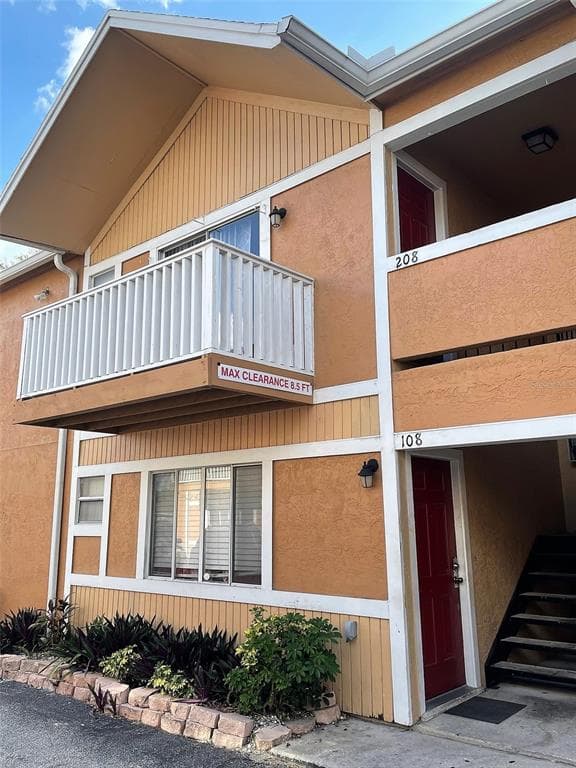 5201 S MACDILL AVENUE UNIT 208 TAMPA, FL 33611