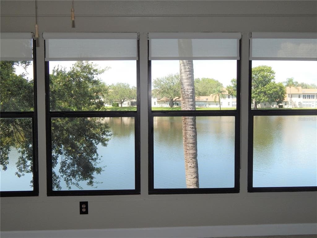 3819 SAILMAKER LANE UNIT 3819 HOLIDAY, FL 34691