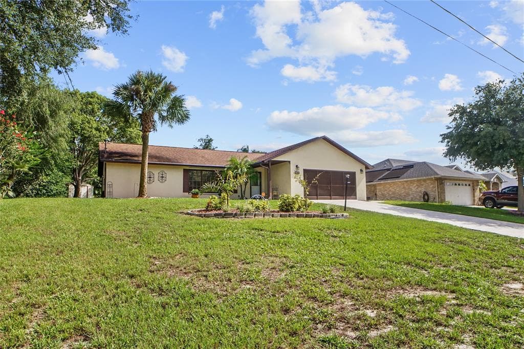 758 ARMADILLO DRIVE DELTONA, FL 32725
