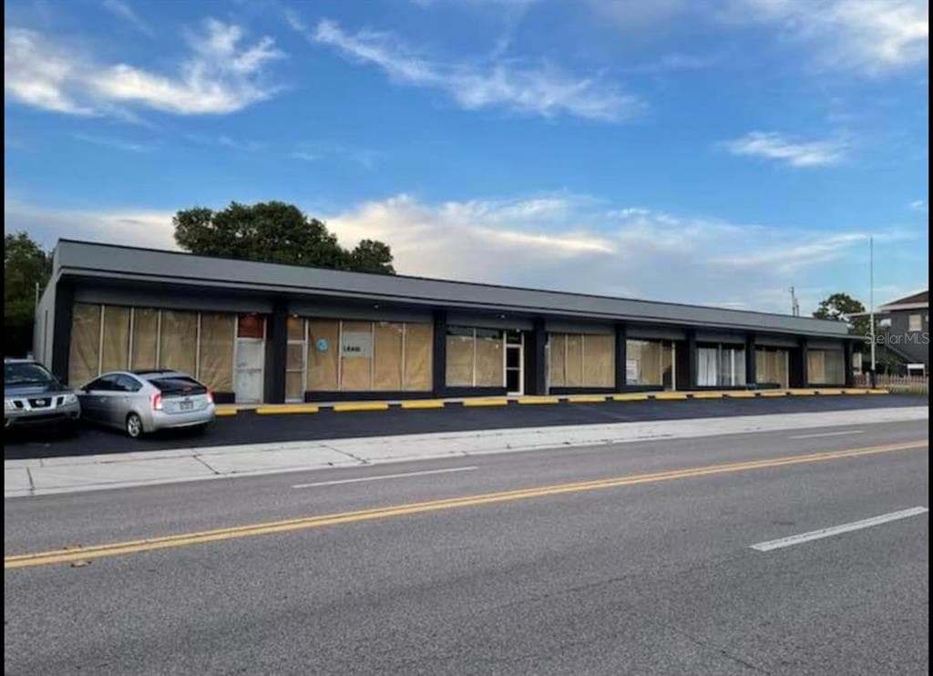 1446 GULF TO BAY BOULEVARD CLEARWATER, FL 33755