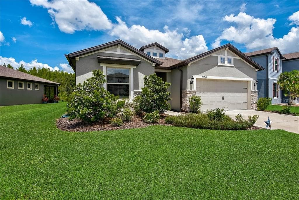 7558 POOL COMPASS LOOP WESLEY CHAPEL, FL 33545