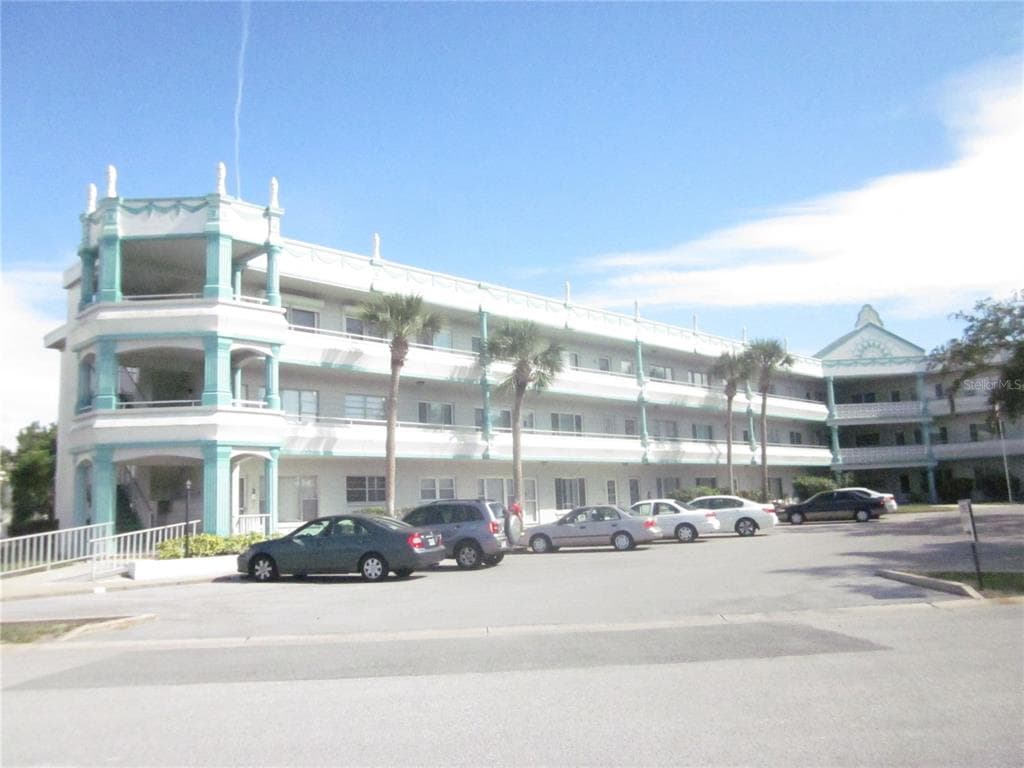2371 ISRAELI DRIVE UNIT 37 CLEARWATER, FL 33763