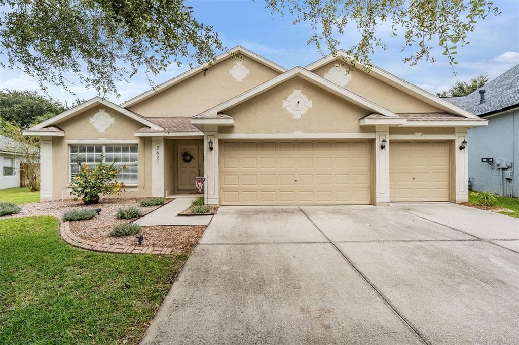 7621 NOTTINGHILL SKY DRIVE APOLLO BEACH, FL 33572