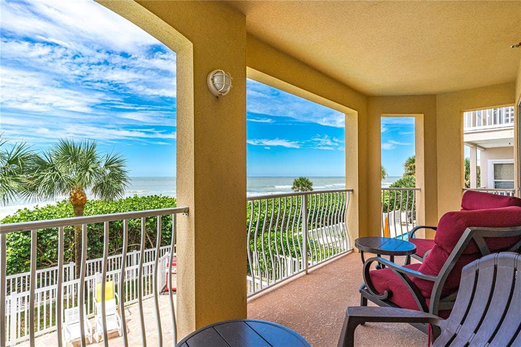 616 GULF BOULEVARD UNIT A200 INDIAN ROCKS BEACH, FL 33785
