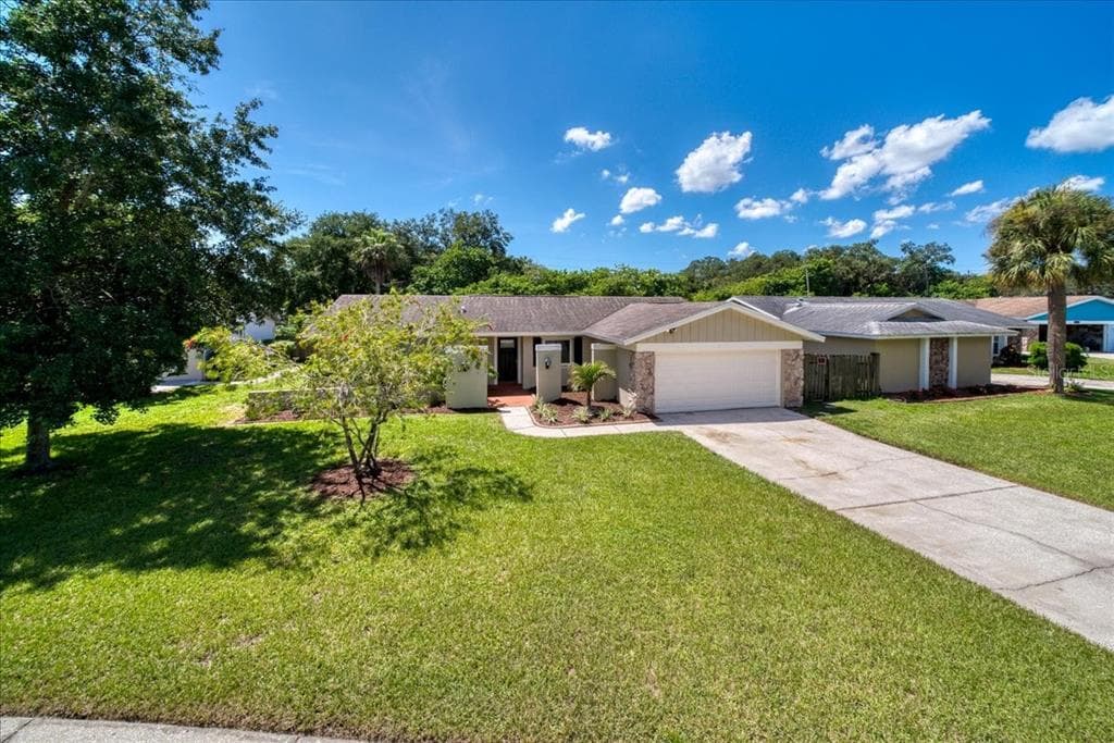 2816 RUSTIC OAKS DRIVE PALM HARBOR, FL 34684