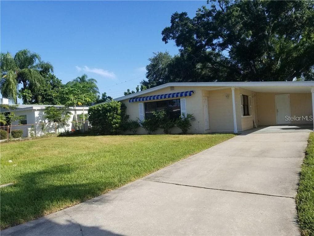 7801 GLENVIEW LANE TAMPA, FL 33615