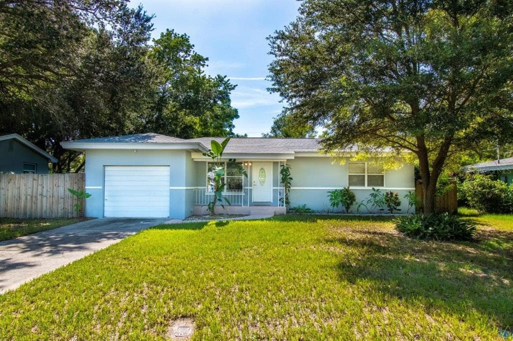 1600 BARBARA AVENUE CLEARWATER, FL 33755