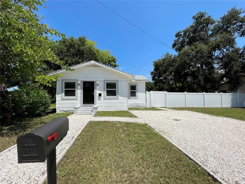1114 PALM BLUFF STREET CLEARWATER, FL 33755