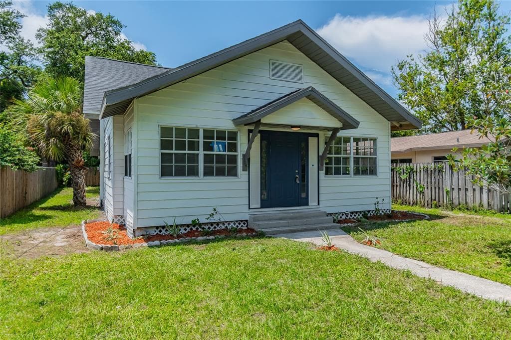 727 15TH AVENUE W PALMETTO, FL 34221