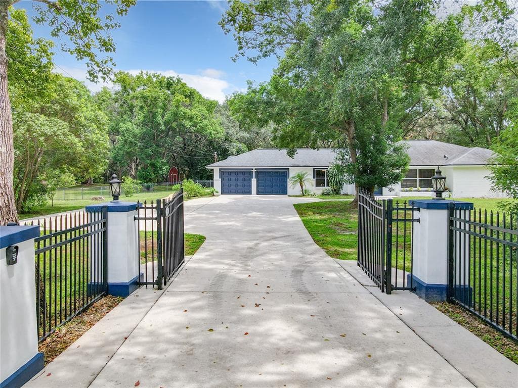 120 W TRADE WINDS ROAD WINTER SPRINGS, FL 32708