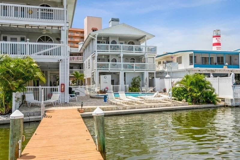 20019 GULF BOULEVARD UNIT 10