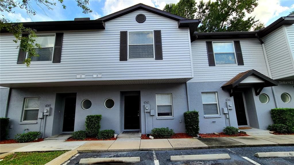 4343 HAR PAUL CIRCLE TAMPA, FL 33614