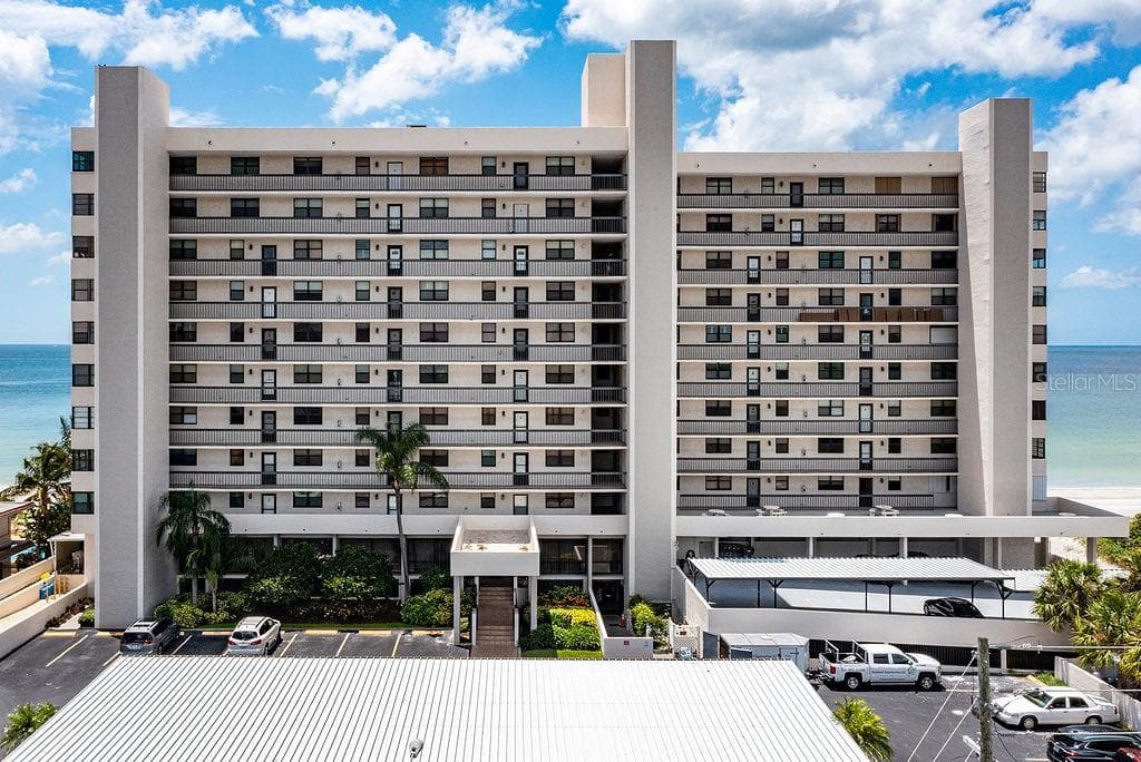 15462 GULF BOULEVARD UNIT 308
