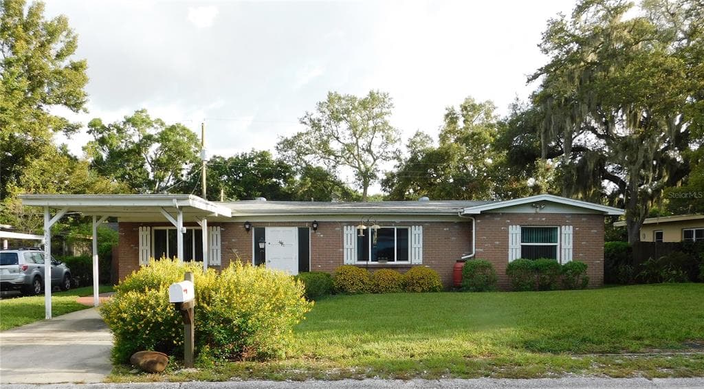 2812 W ROBSON STREET TAMPA, FL 33614