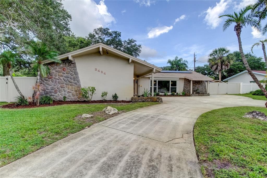3424 PARK STREET N ST PETERSBURG, FL 33710