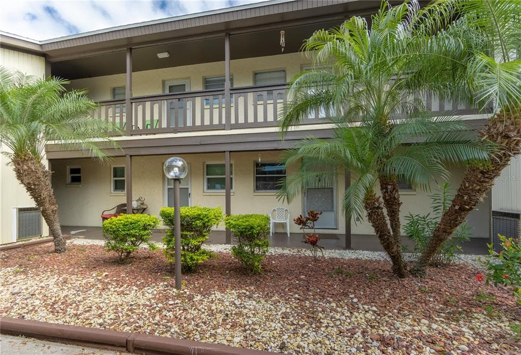 4533 MARINE PARKWAY UNIT 104 NEW PORT RICHEY, FL 34652