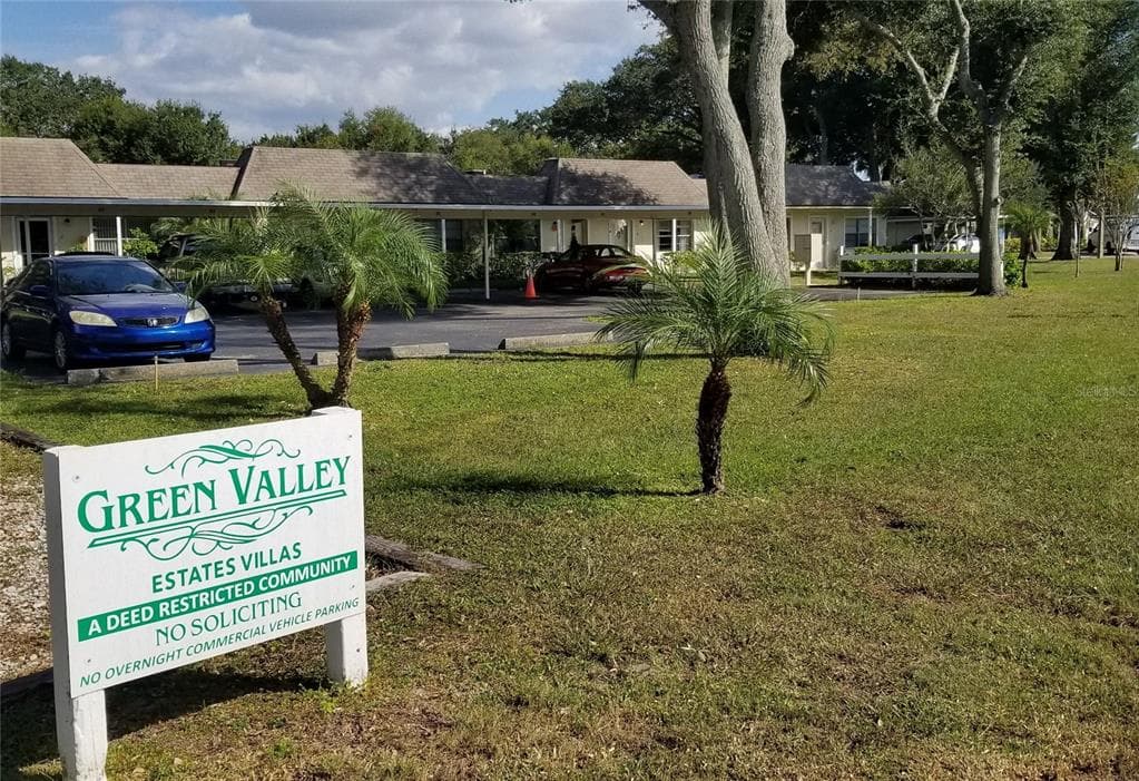 2362 WALTON CIRCLE UNIT O6 PALM HARBOR, FL 34683