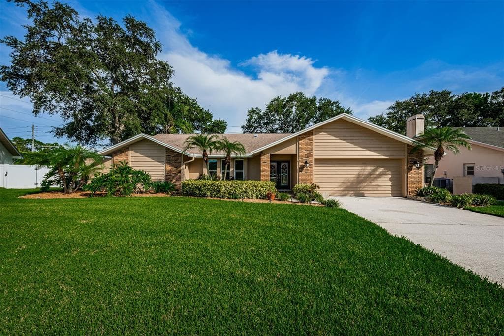 1539 MIDNIGHT PASS WAY CLEARWATER, FL 33765