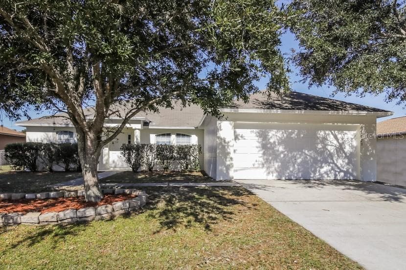1123 ROAN KISSIMMEE, FL 34759