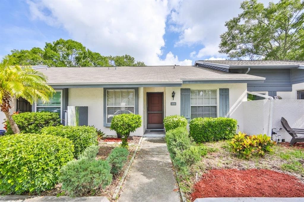 3881 EL CAMINO COURT LARGO, FL 33771