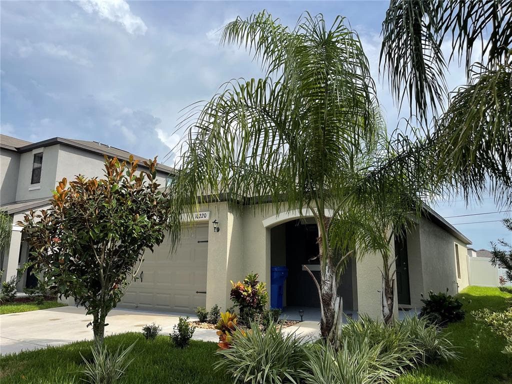 10220 CARLOWAY HILLS DRIVE WIMAUMA, FL 33598