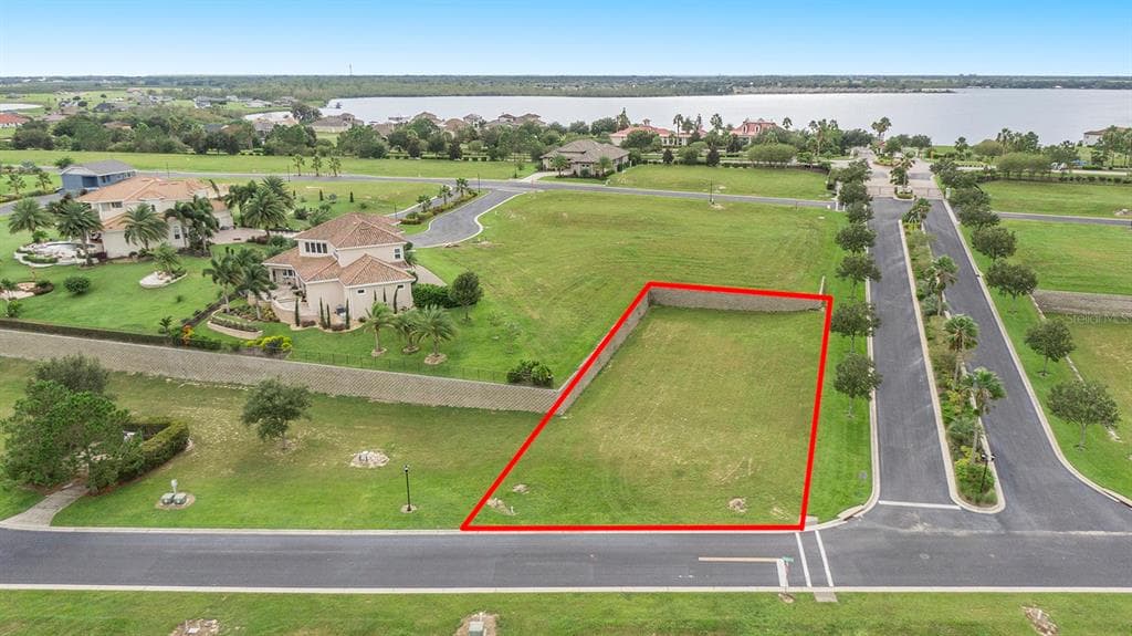357 CALADIUM AVENUE LAKE ALFRED, FL 33850