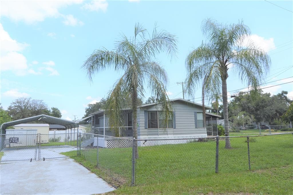 102 W EMPIRE DRIVE
