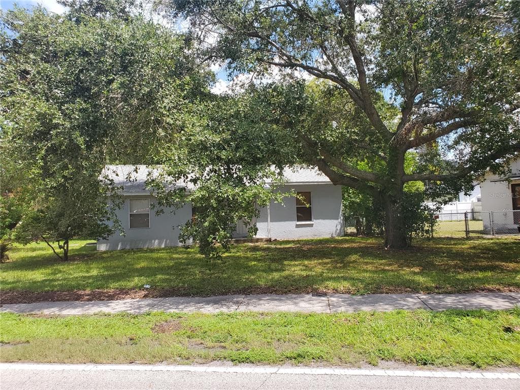 9505 N ARMENIA AVENUE TAMPA, FL 33612