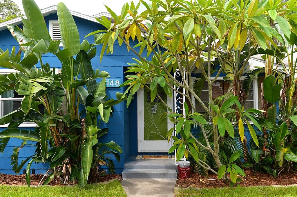 148 HIGHLAND AVENUE DUNEDIN, FL 34698