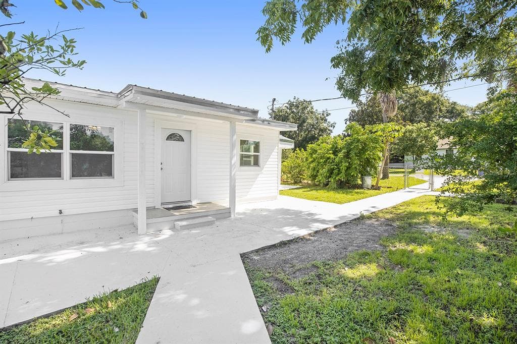 1307 OLIVE STREET LAKELAND, FL 33815