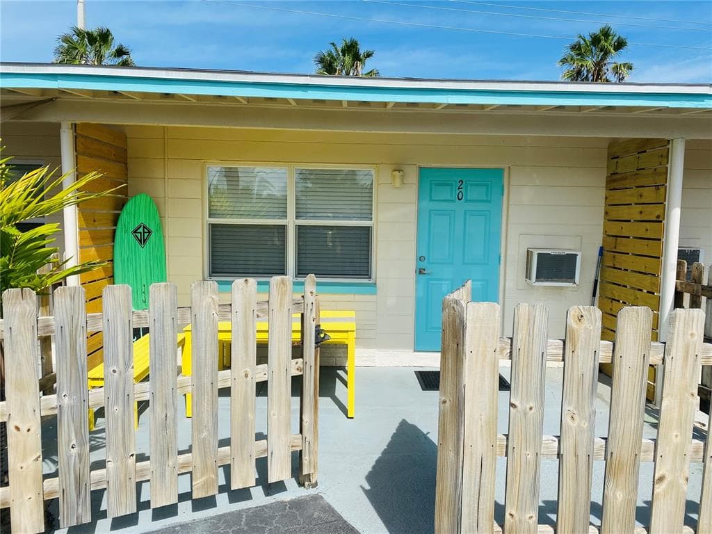 490 S ORLANDO AVENUE UNIT 20 COCOA BEACH, FL 32931