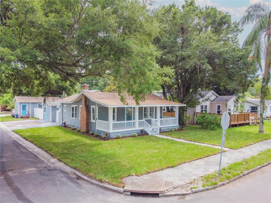 1800 28TH AVENUE N ST PETERSBURG, FL 33713