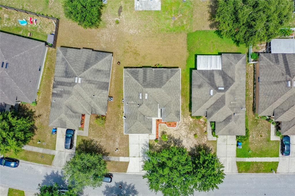 3118 SUMMER HOUSE DRIVE