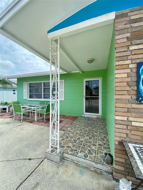 17029 1ST STREET E UNIT 2 NORTH REDINGTON BEACH, FL 33708