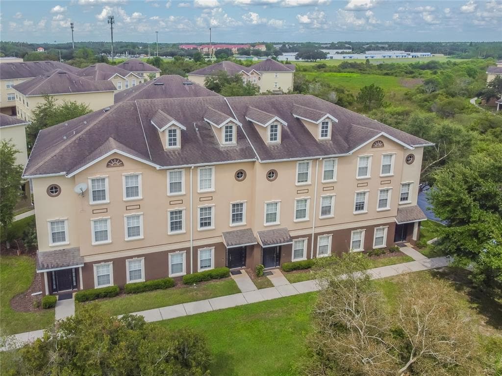 10144 ARBOR RUN DRIVE UNIT 65 TAMPA, FL 33647