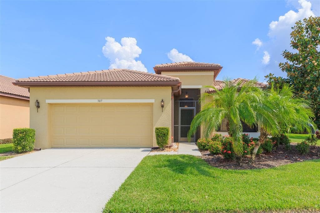 307 CEDAR FALLS DRIVE APOLLO BEACH, FL 33572